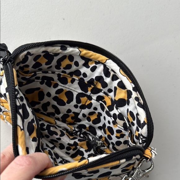 Vera Bradley Go Wild Wristlet Floral Quilted Wristlet Wallet - Picture 11 of 16